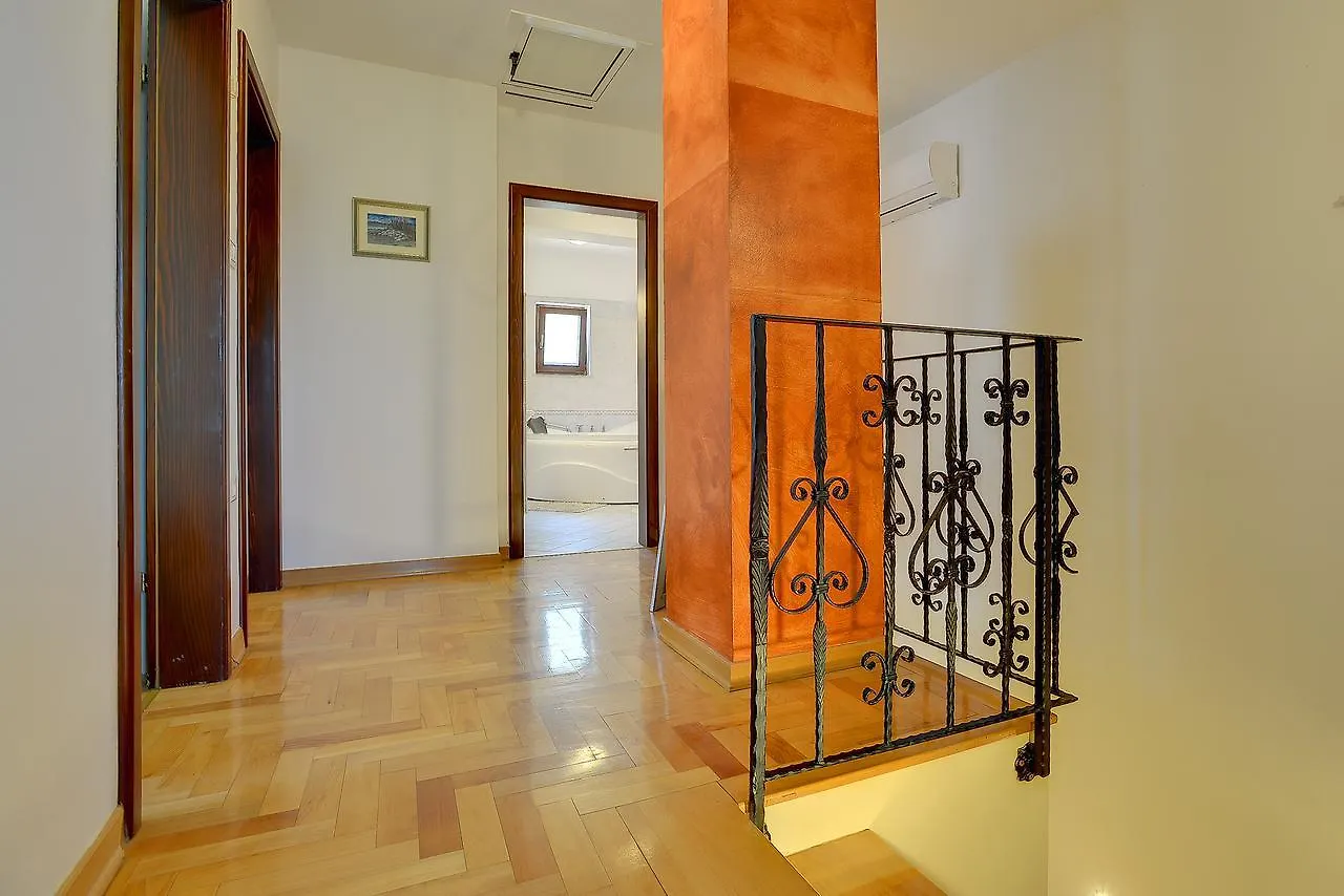 Villa Nina Medulin Holiday home